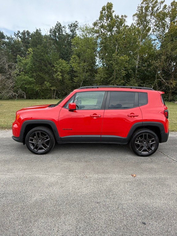 2022 Jeep Renegade Image 3