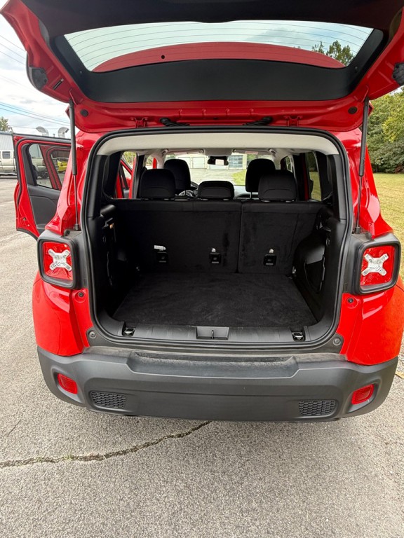 2022 Jeep Renegade Image 9