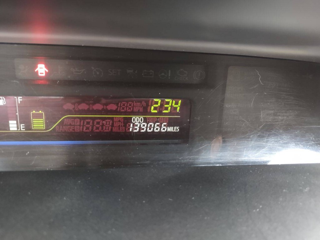 2012 Toyota Prius Image 14