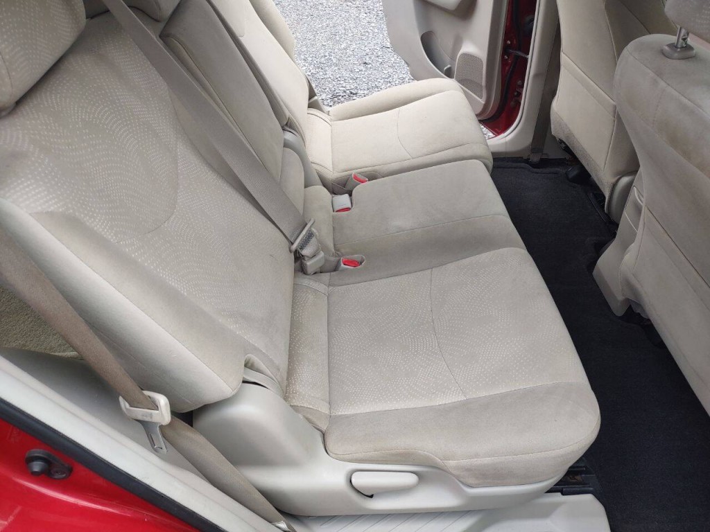2012 Toyota Prius Image 20