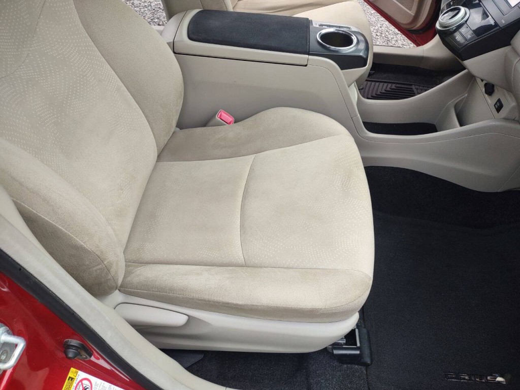 2012 Toyota Prius Image 21