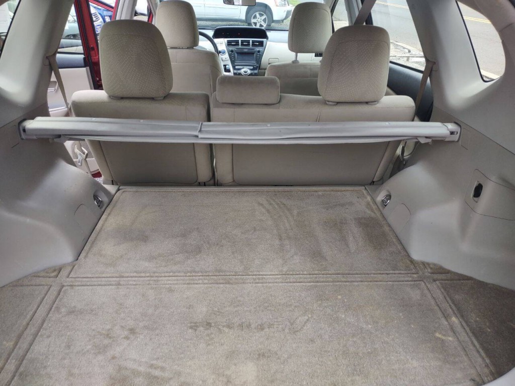 2012 Toyota Prius Image 24