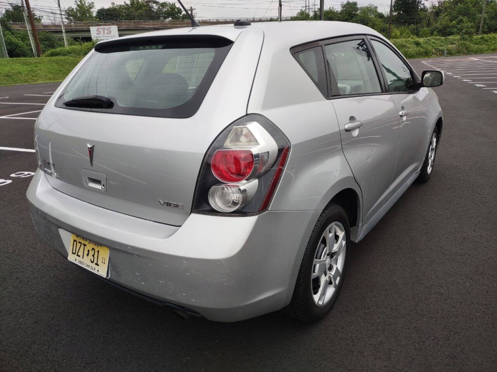 2009 Pontiac Vibe Image 6