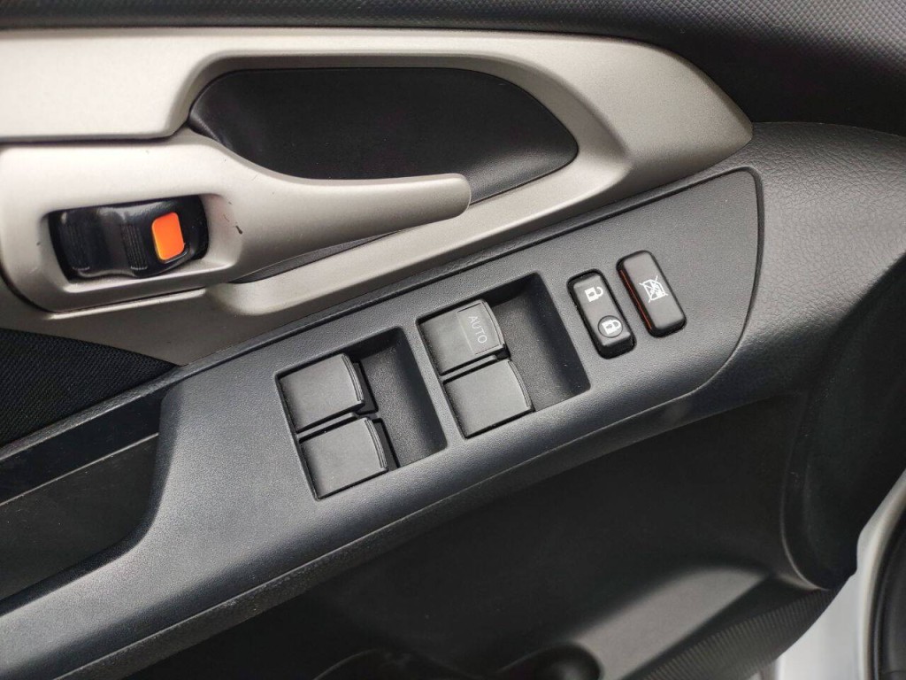 2009 Pontiac Vibe Image 9