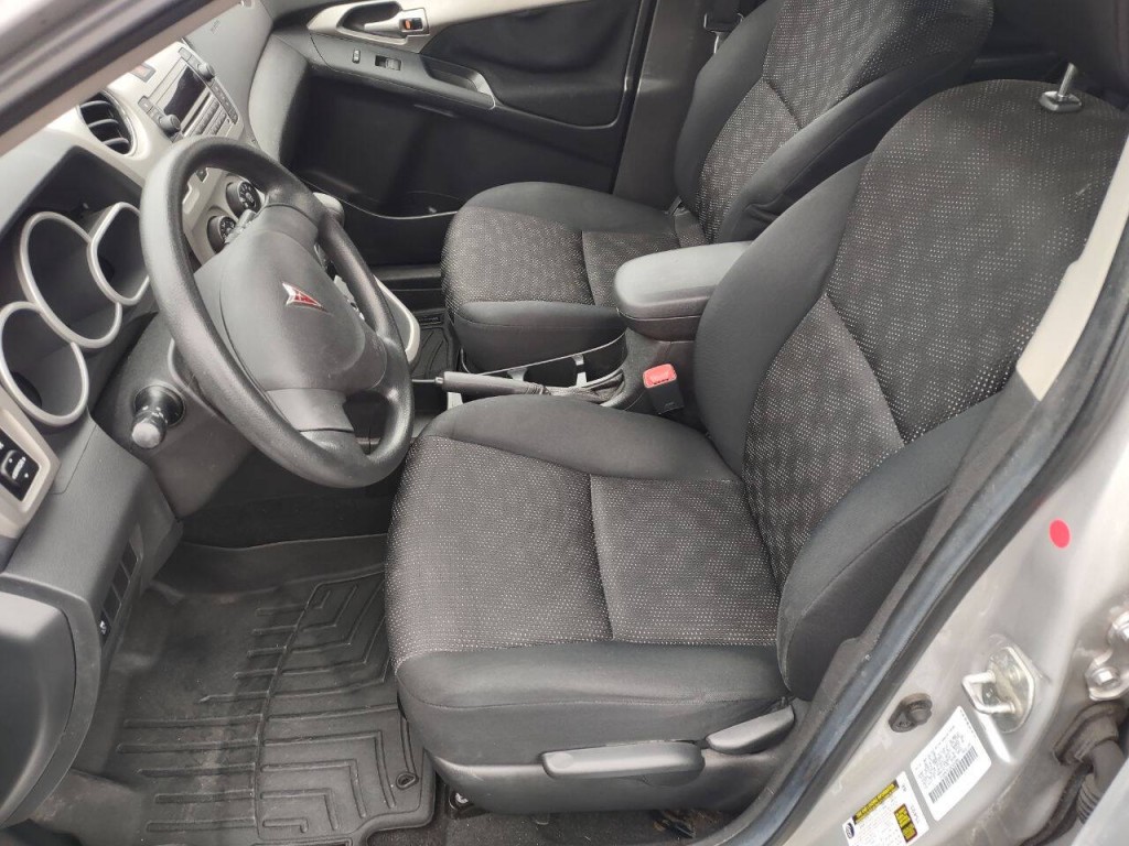 2009 Pontiac Vibe Image 10
