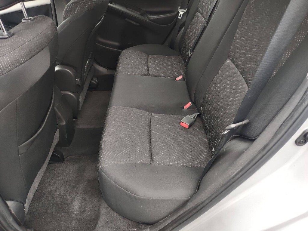 2009 Pontiac Vibe Image 16