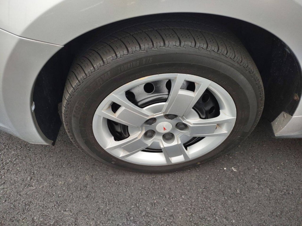 2009 Pontiac Vibe Image 25