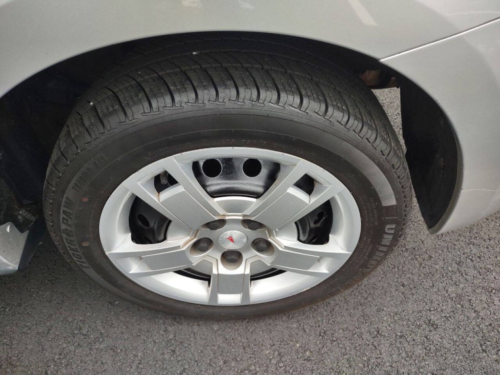 2009 Pontiac Vibe Image 26