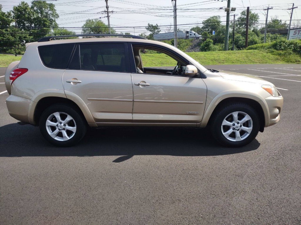 2012 Toyota Rav4 Image 5