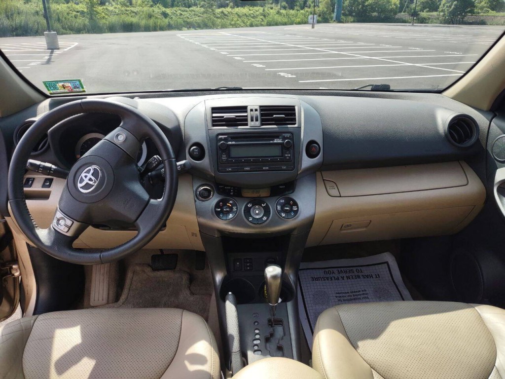 2012 Toyota Rav4 Image 10