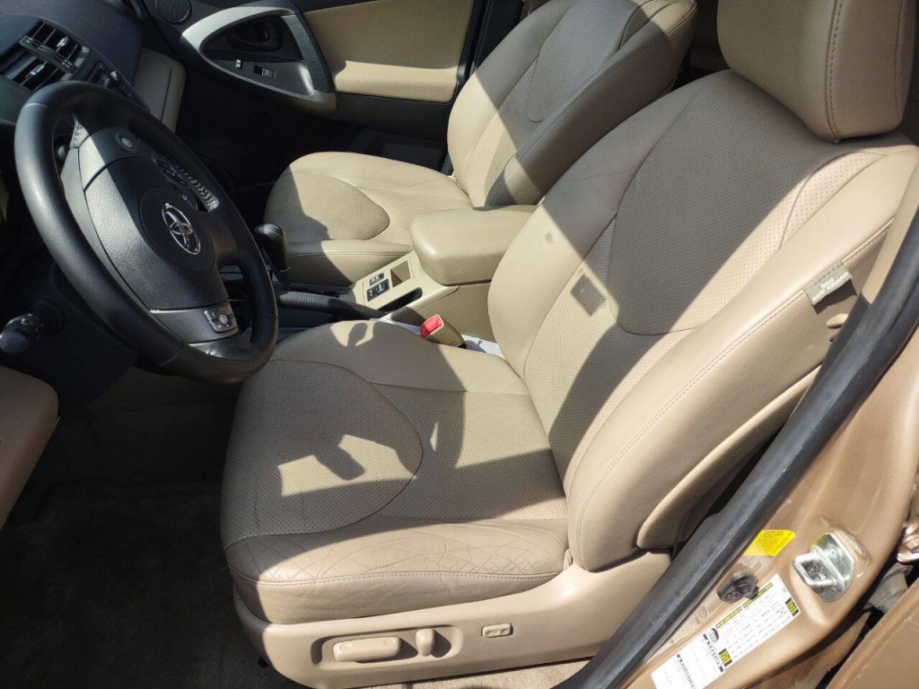 2012 Toyota Rav4 Image 12