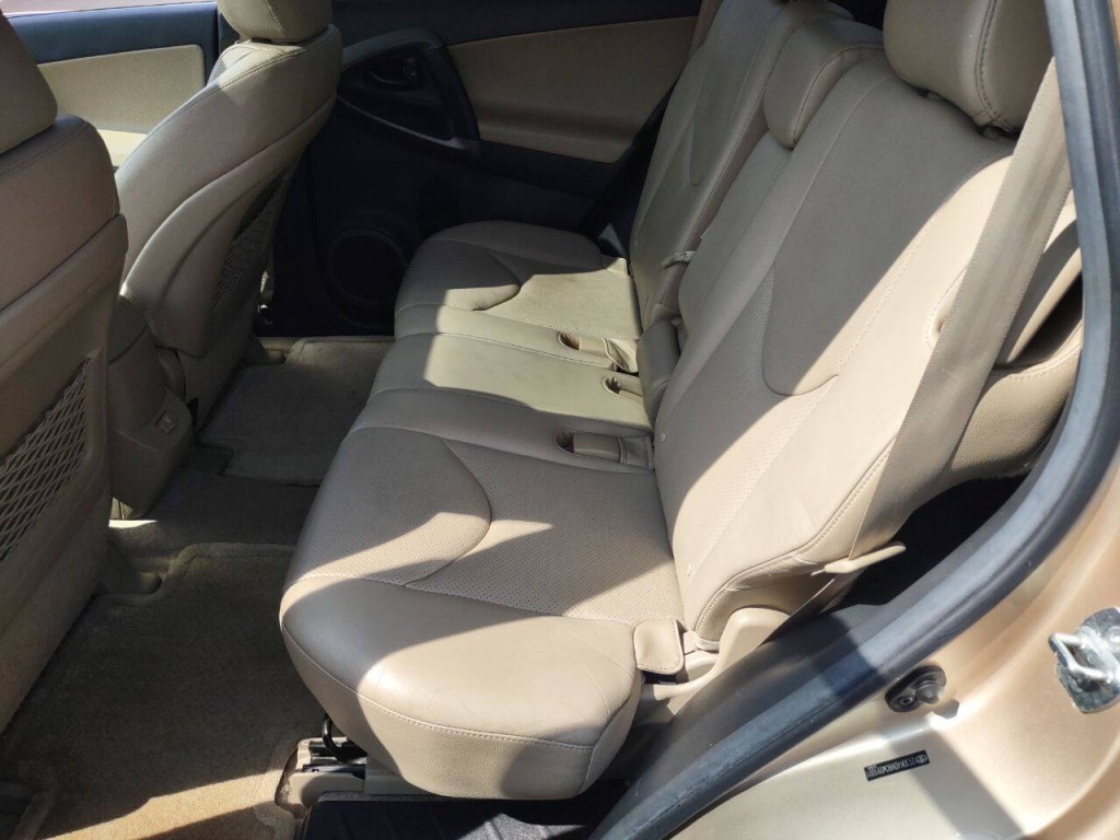 2012 Toyota Rav4 Image 20