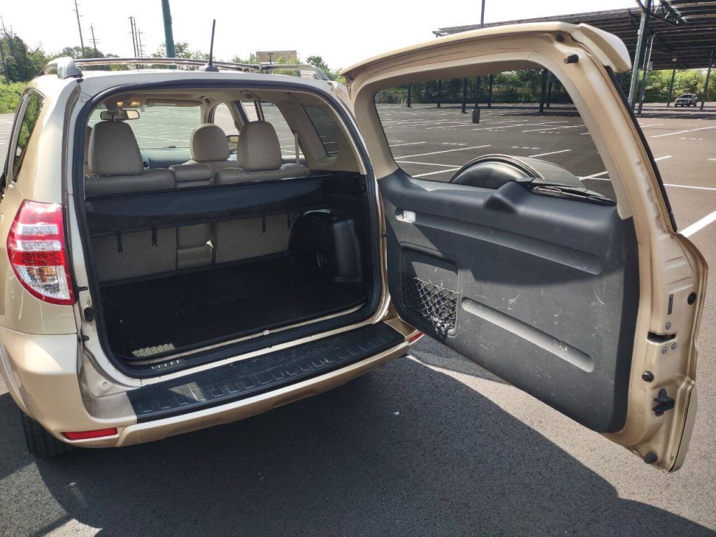 2012 Toyota Rav4 Image 24