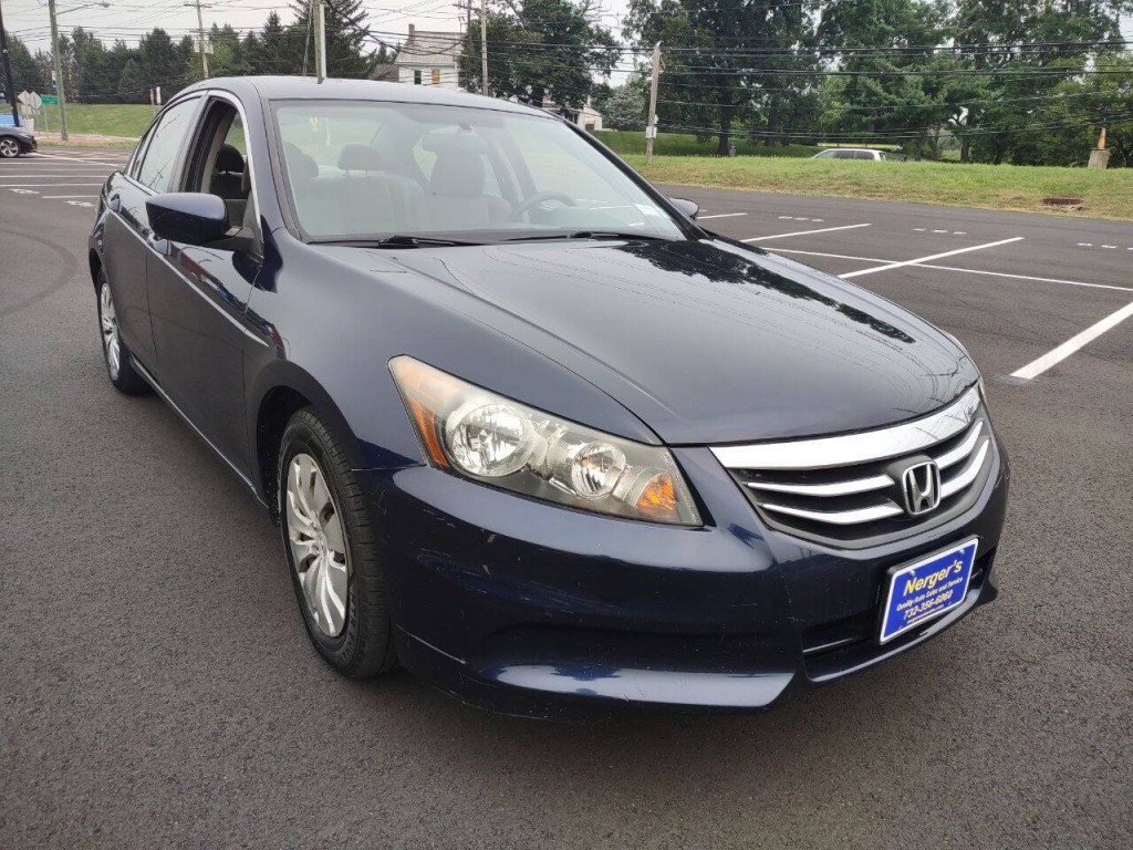2011 Honda Accord Image 4