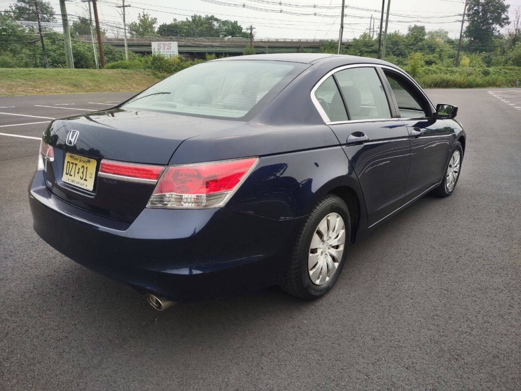 2011 Honda Accord Image 6