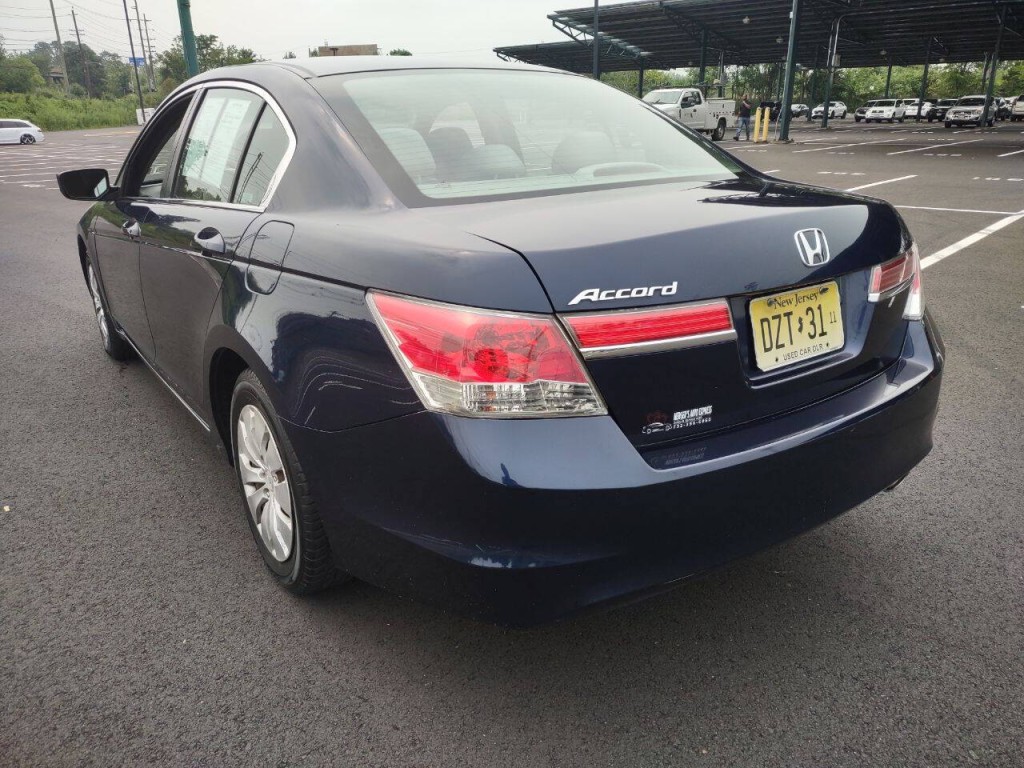 2011 Honda Accord Image 7