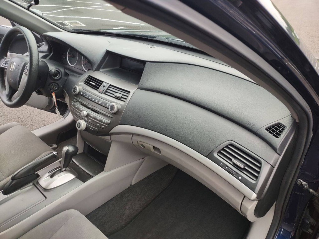 2011 Honda Accord Image 18