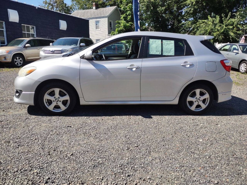 2009 Toyota Matrix Image 2