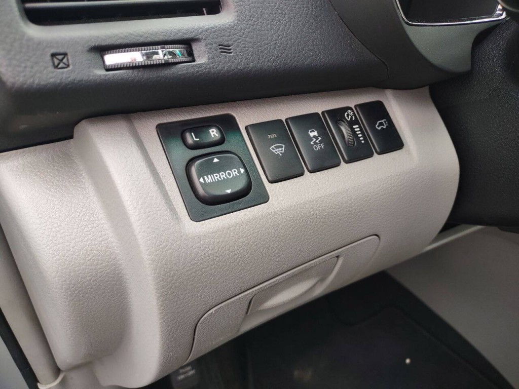 2013 Toyota Highlander Image 14
