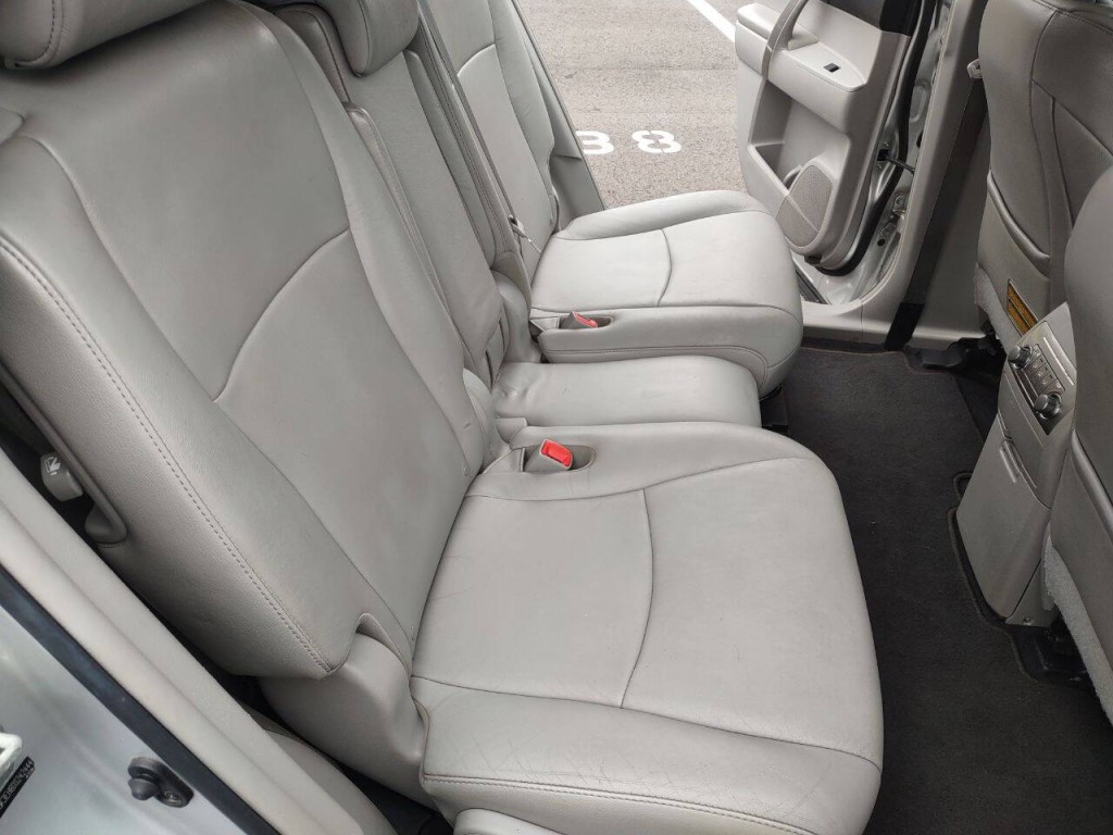 2013 Toyota Highlander Image 25