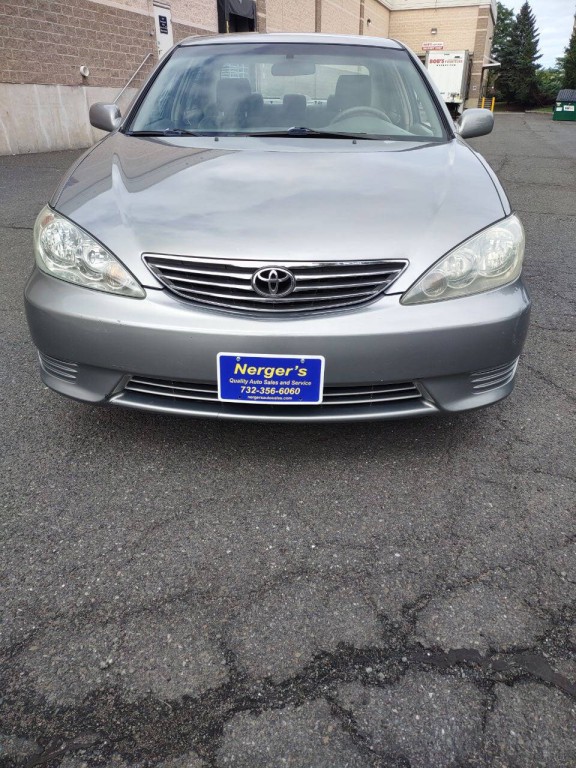 2005 Toyota Camry Image 3