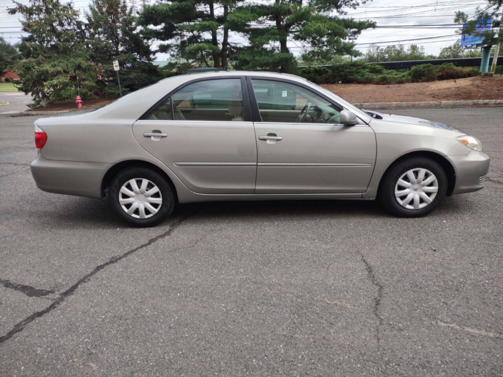 2005 Toyota Camry Image 5