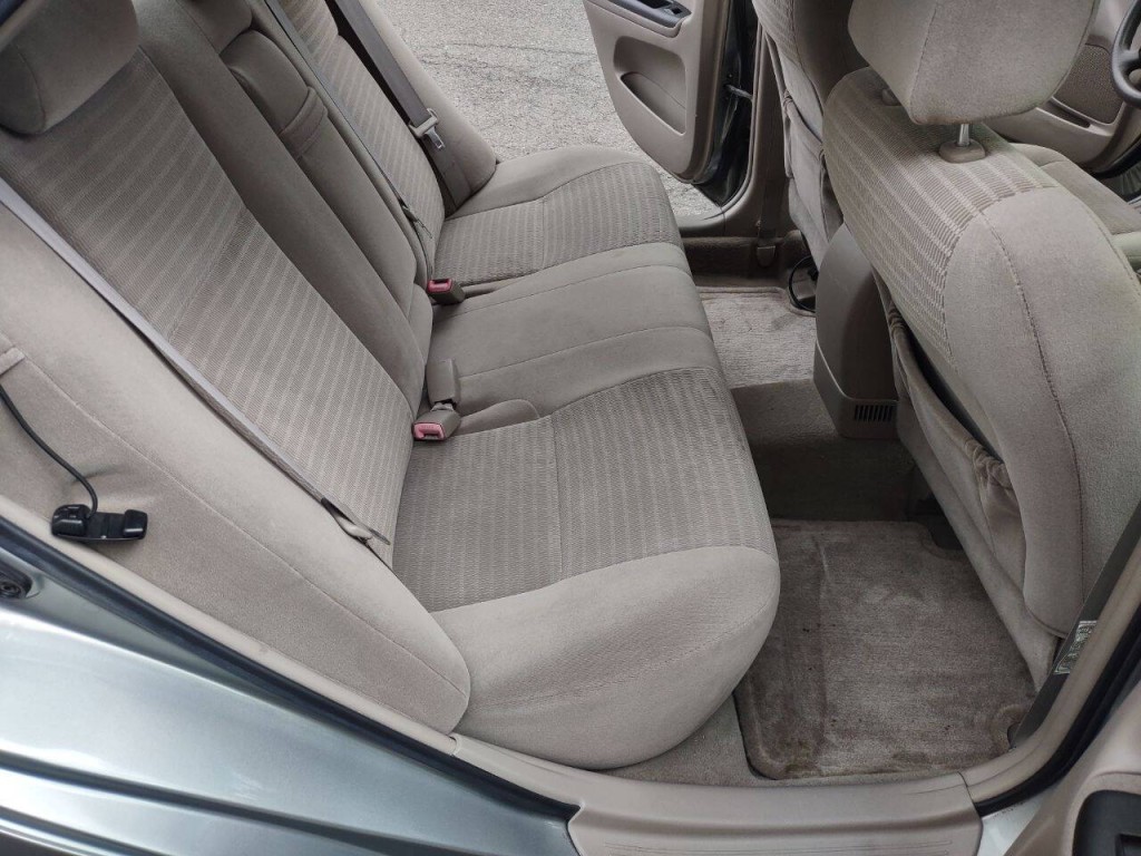 2005 Toyota Camry Image 16
