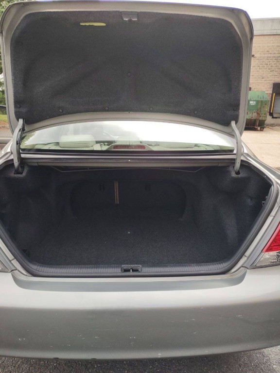 2005 Toyota Camry Image 19