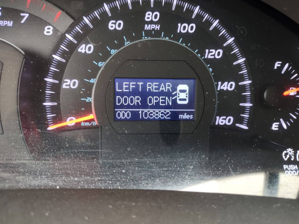 2010 Toyota Camry Image 16