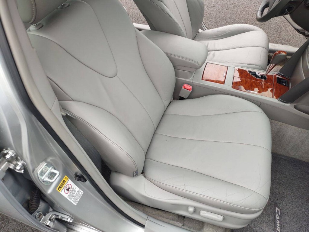 2010 Toyota Camry Image 22
