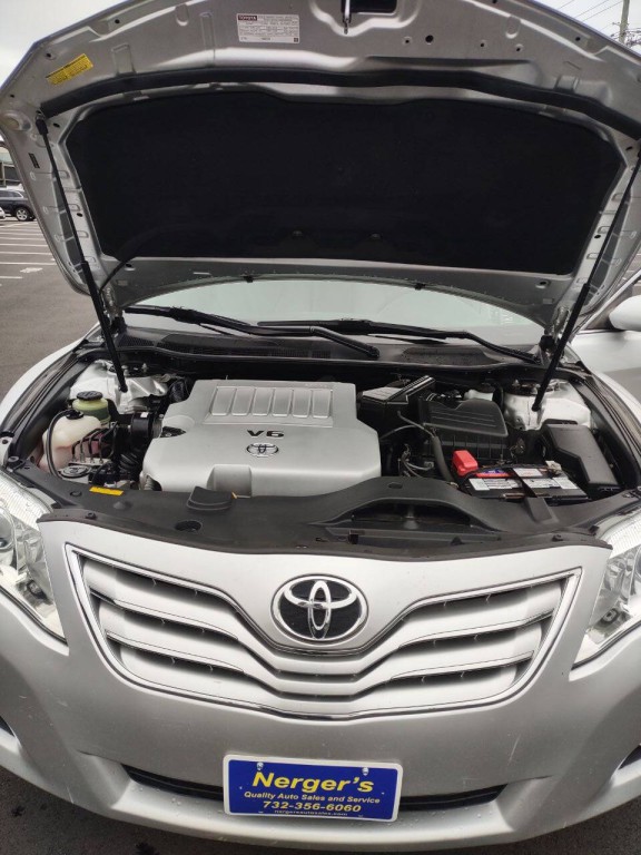 2010 Toyota Camry Image 29