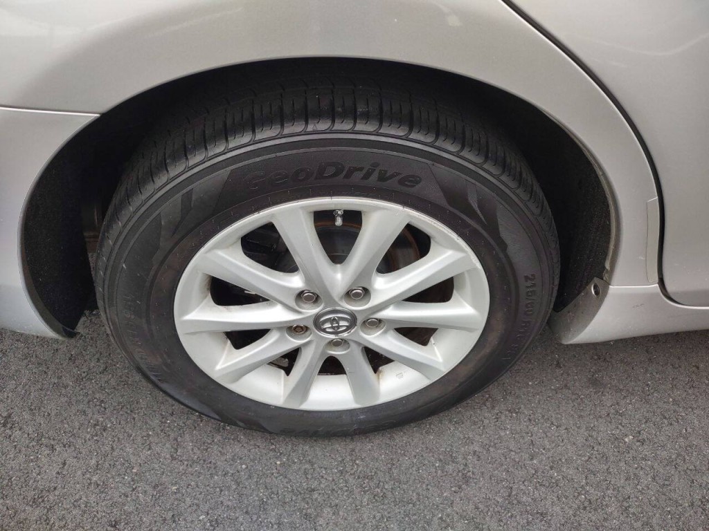 2010 Toyota Camry Image 34