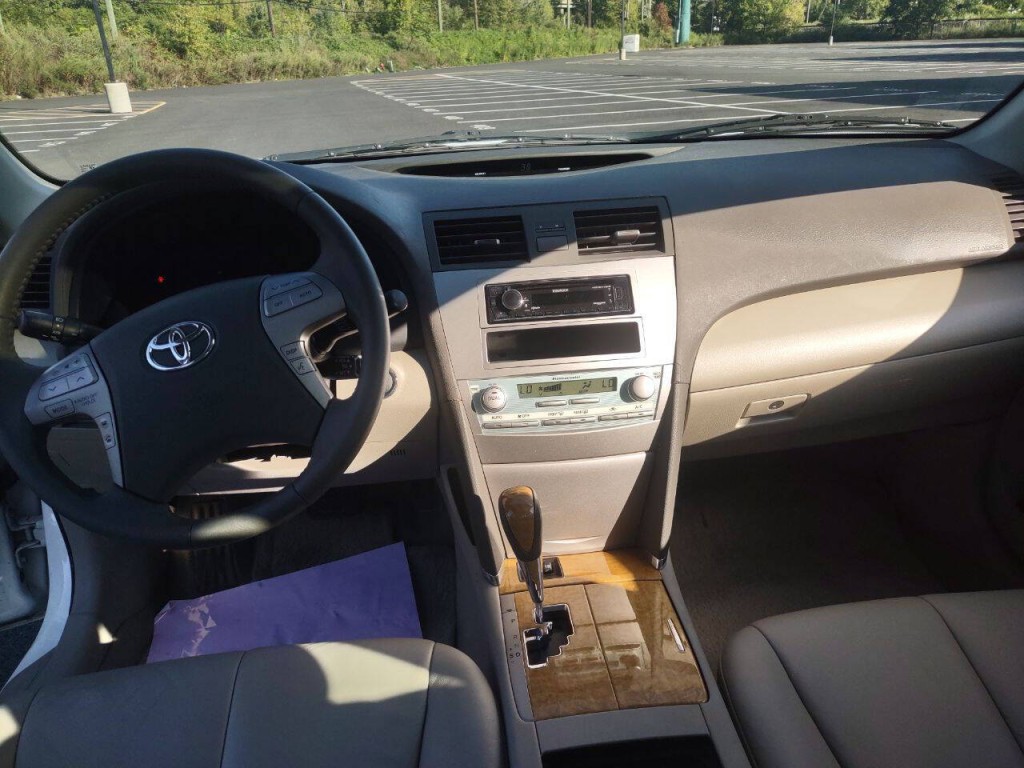 2007 Toyota Camry Image 10