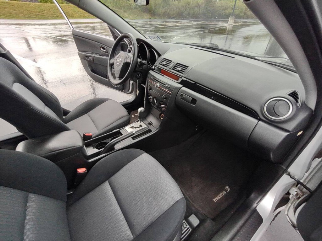 2009 Mazda Mazda3 Image 18