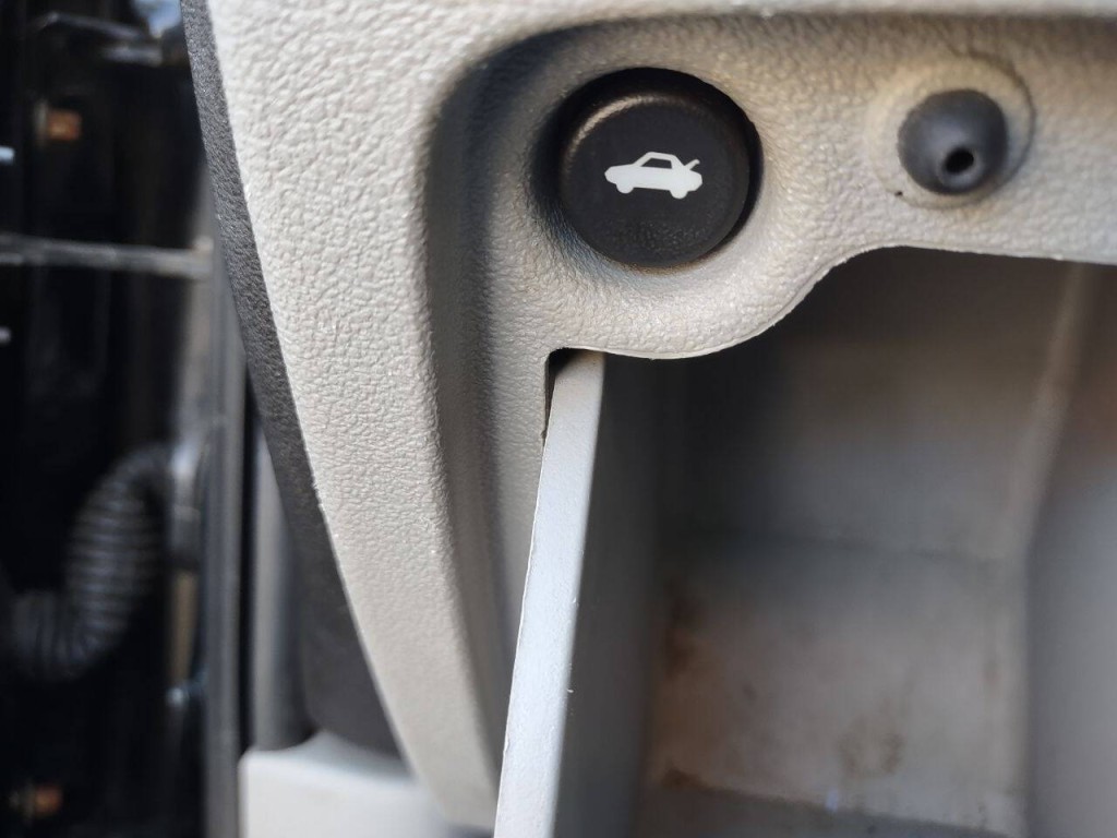 2008 Chevrolet Cobalt Image 15