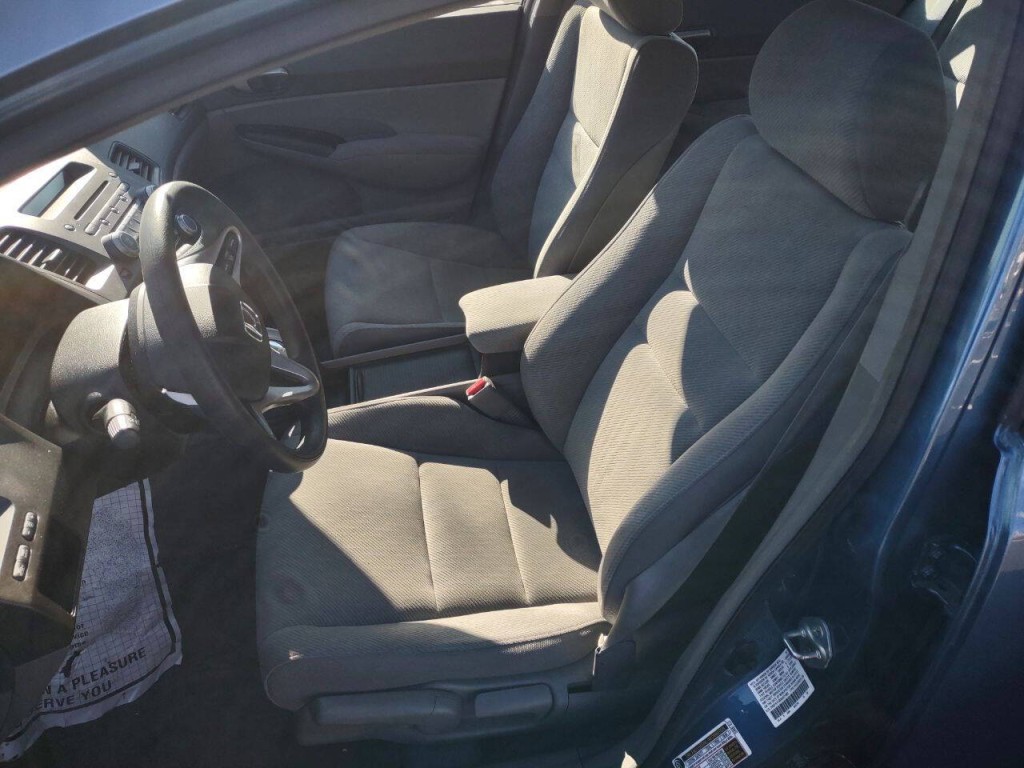 2010 Honda Civic Image 10