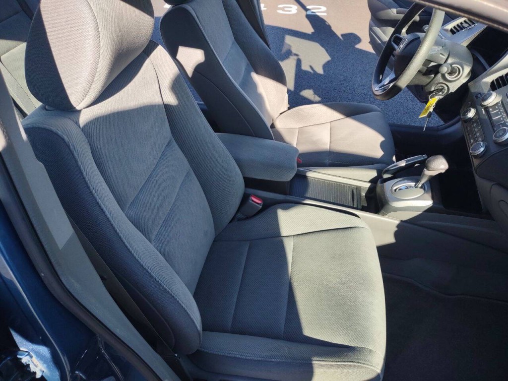 2010 Honda Civic Image 17