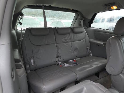 2008 Toyota Sienna Image 6