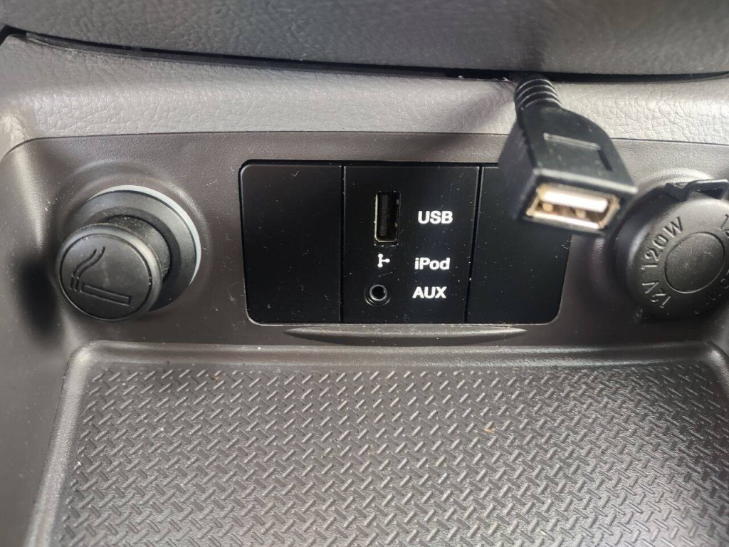 2012 Hyundai Santa Fe Image 15