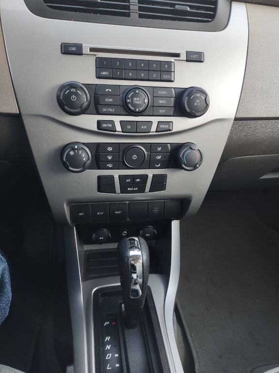 2009 Ford Focus Image 13