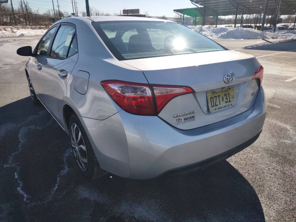 2017 Toyota Corolla Image 7