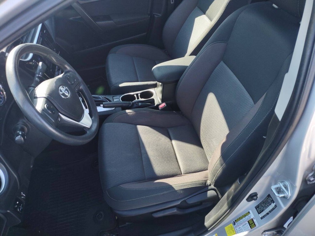 2017 Toyota Corolla Image 10