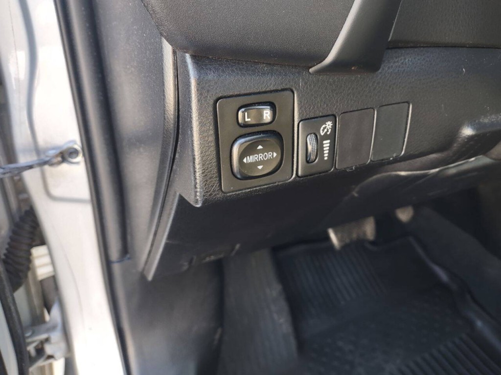 2017 Toyota Corolla Image 12