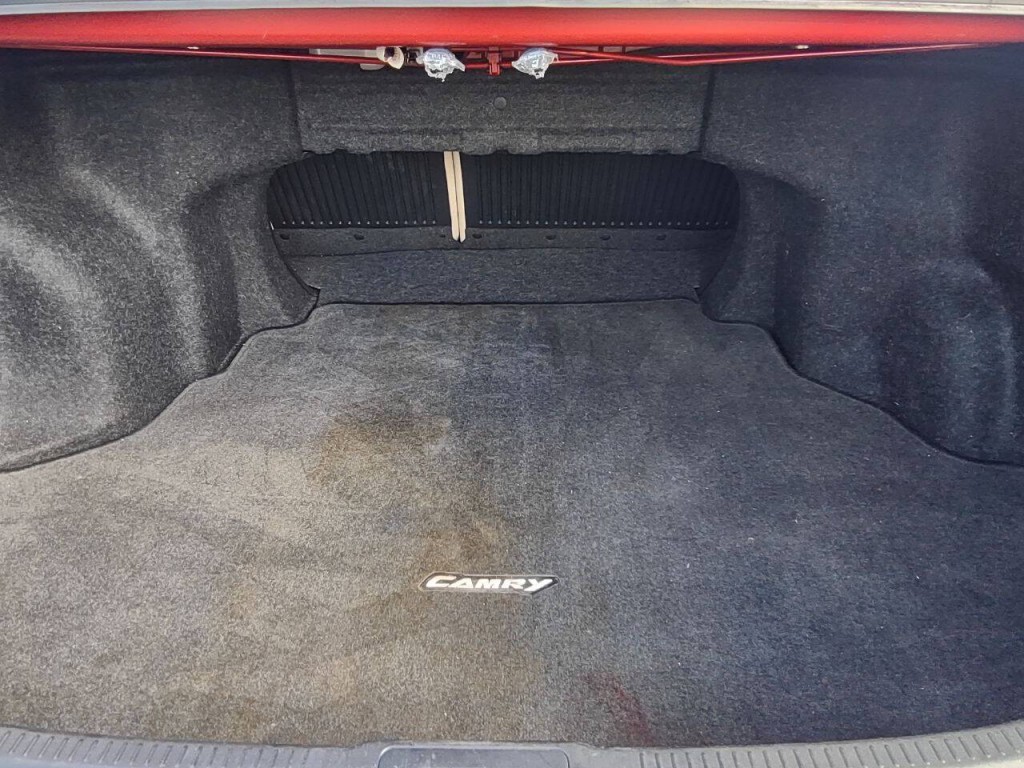 2013 Toyota Camry Image 29