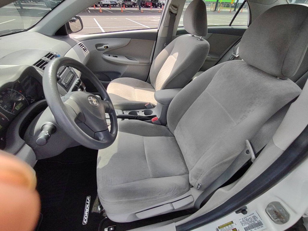 2009 Toyota Corolla Image 10