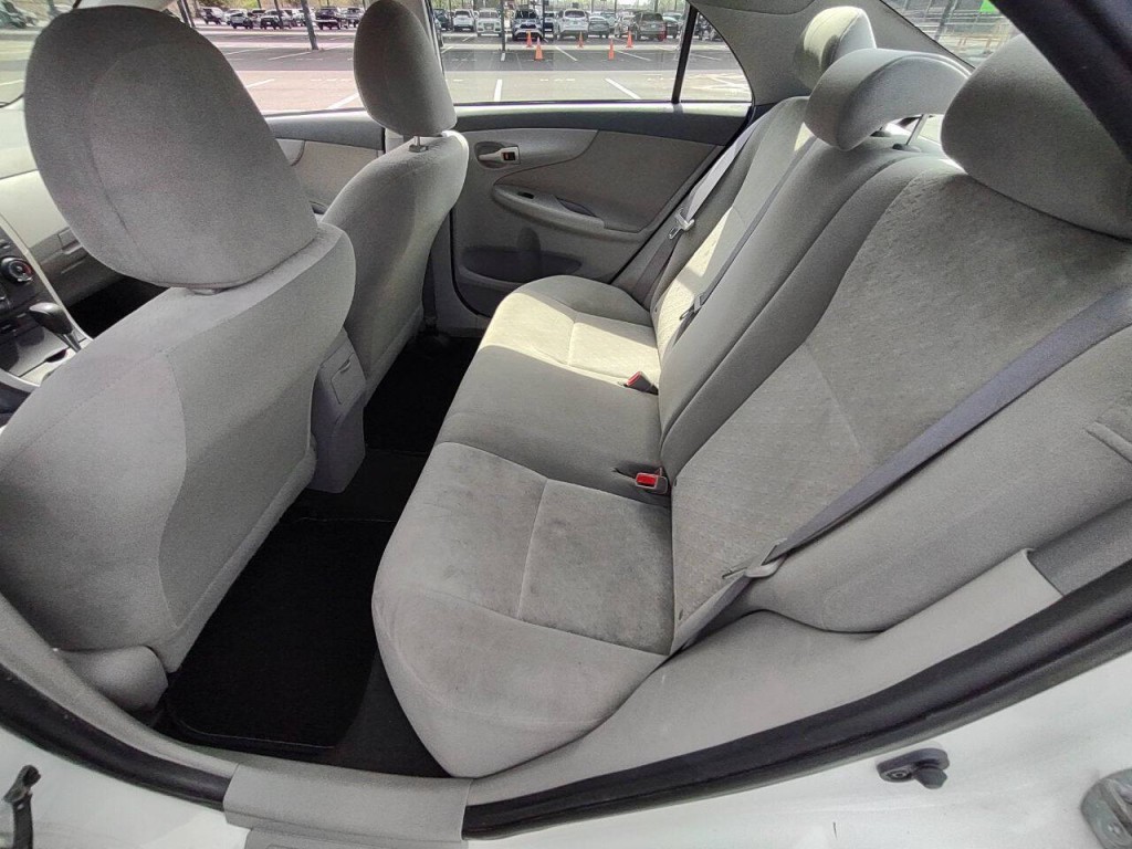 2009 Toyota Corolla Image 15