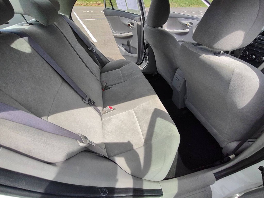 2009 Toyota Corolla Image 16