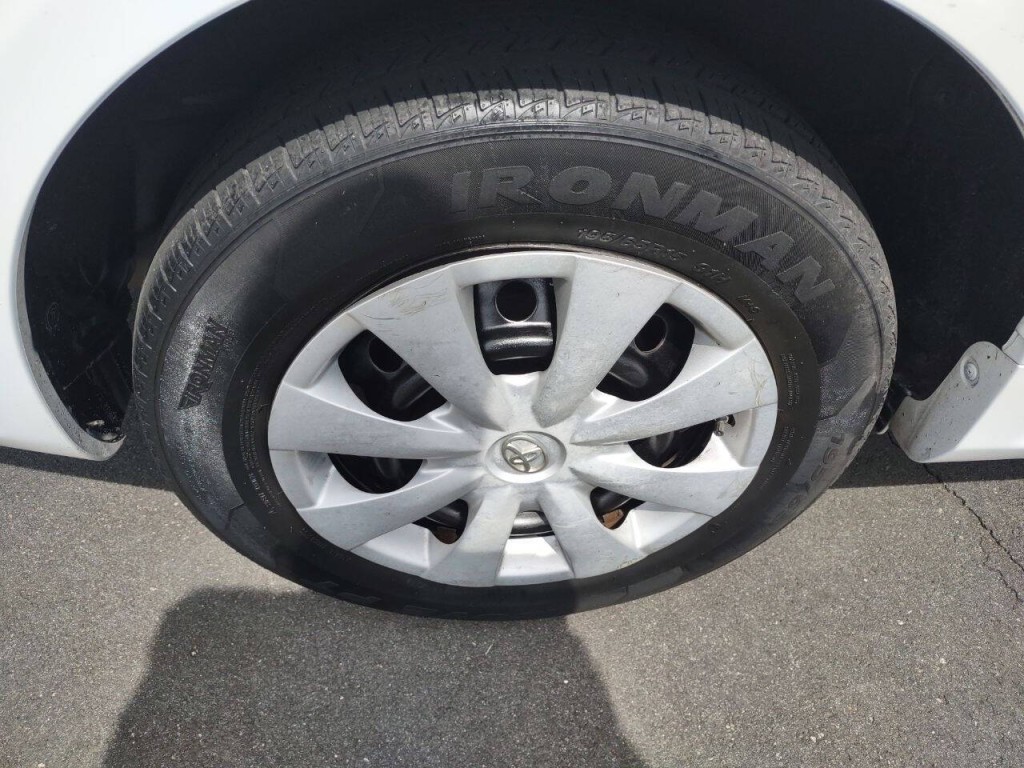 2009 Toyota Corolla Image 25