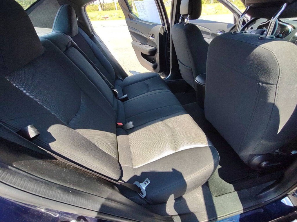 2014 Dodge Avenger Image 17