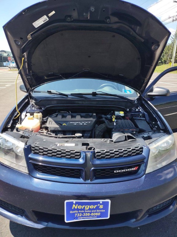 2014 Dodge Avenger Image 22